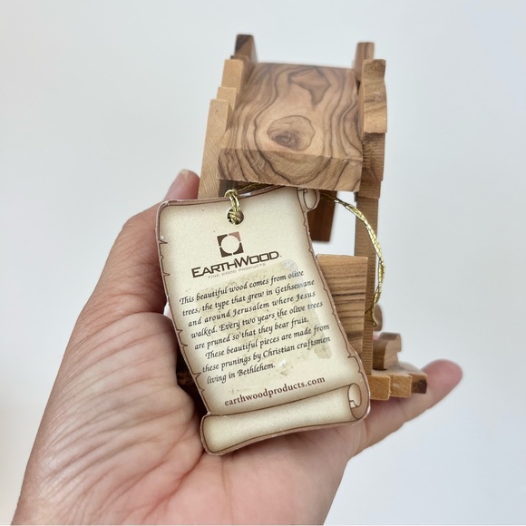 Handmade Olive Wood Nativity Ornament made in Bethlehem Israel Holy Land Xmas - Picture 7 of 7